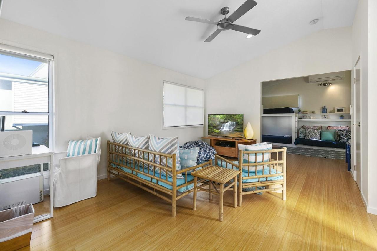 Stunning River House - 51 Hilton Esplanade Noosaville