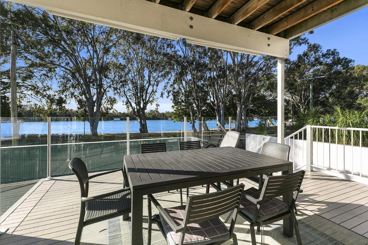 Stunning River House - 51 Hilton Esplanade Holiday home