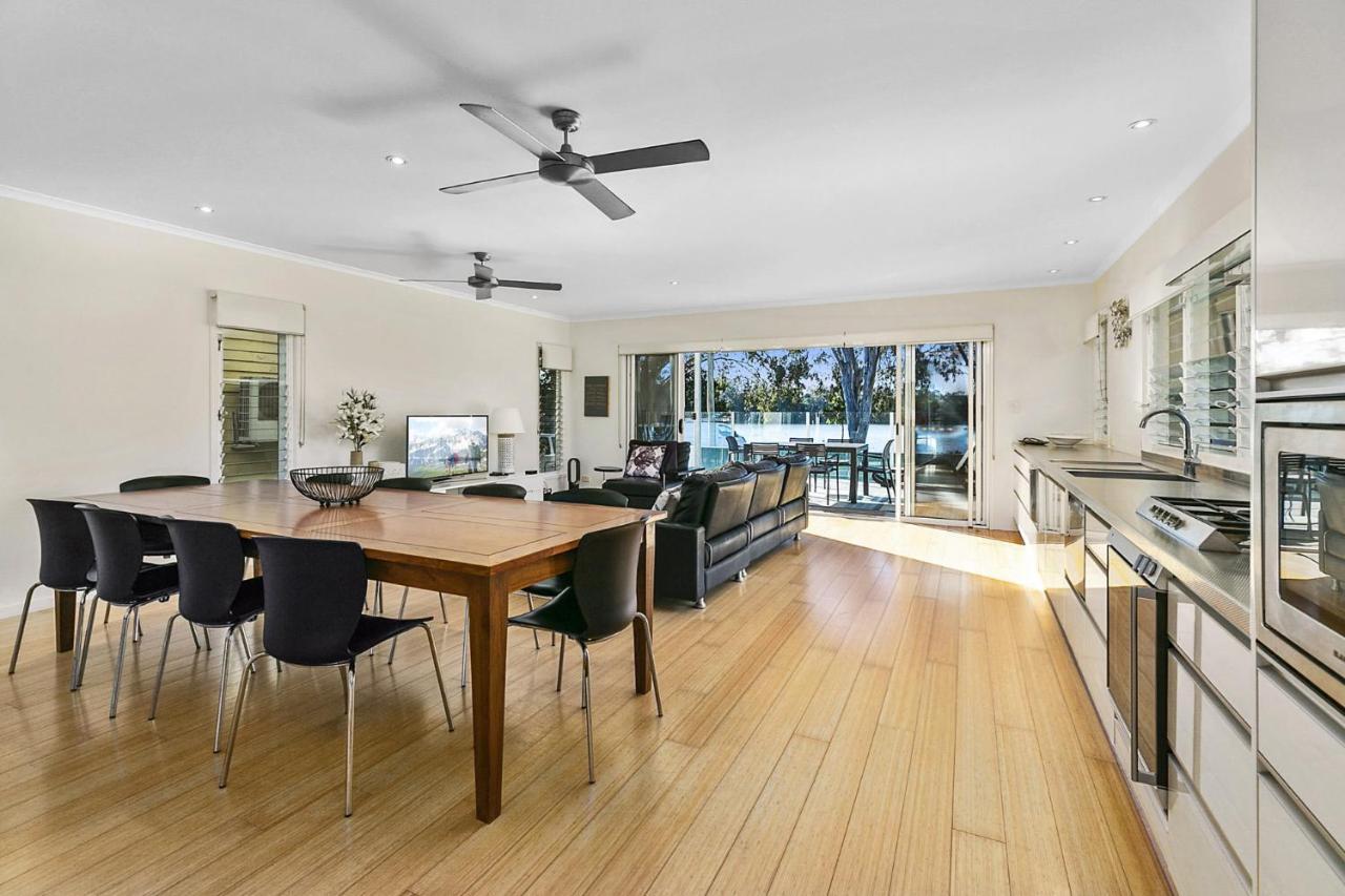 Holiday home Stunning River House - 51 Hilton Esplanade