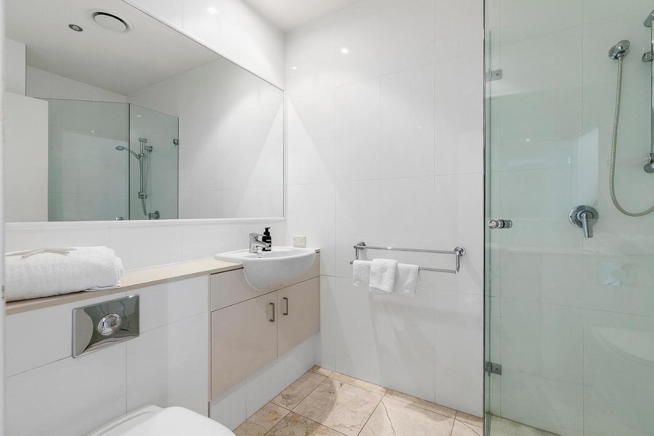 Relax In Stylish Comfort, Sunshine Apartment Sunshine Beach