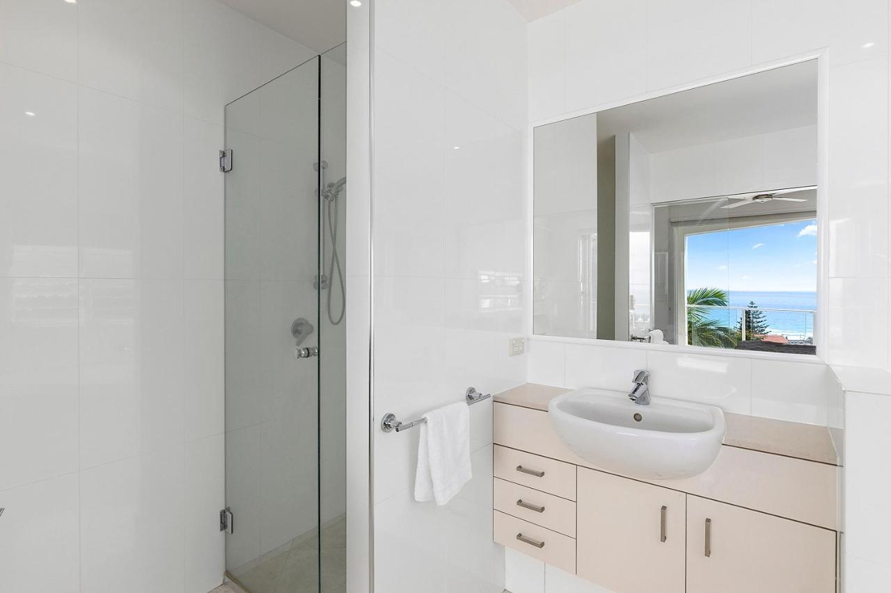 Relax In Stylish Comfort, Sunshine Apartment Sunshine Beach