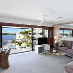 Noosa Shores Resort