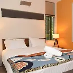 Private Retreat In The Heart Of Noosa