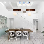 Noosa Riverfront Splendour, Ideal For Families