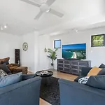 Pacific Stunning Coastal Home The Perfect Family Getaway
