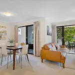 Relax And Unwind In 2 Bedroom Townhouse