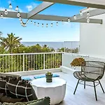 Village Vibes & Coastal Life, Sunshine Beach