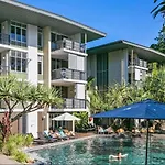 9408 Luxury Apartment Close To Hastings Street