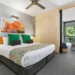 9408 Luxury Apartment Close To Hastings Street