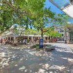 18Ob Absolute Beachfront - Noosa Main Beach