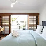 Haven On Noosa Hill - Sunset Views, Pools, Spa