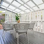 Seagrass - Pacific Ave - Tranquil Beautifully Styled Home