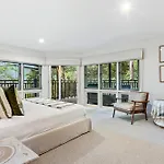 Dual-Living Amongst The Rainforest, Little Cove