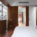Surf Poet, Unique Rainforest Retreat Luxury Home