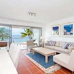 Fairshore 38 Beachfront Balcony