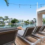 Lucy - Noosa - Noosaville