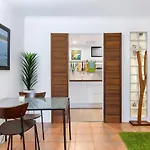 Funky, Central Studio