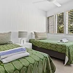 Little Cove Court - Apt 5