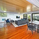Coastal Pet Retreat With A View