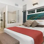 Viridian Village Private Holiday Apartment