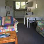 Sandy Court Holiday Units