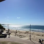 Noosa Habitat Resort B & B