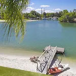 Noosa Haven Apt 12 Riverfront Elegance
