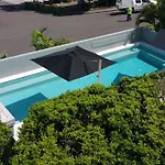 Taralla Apartments