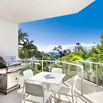 Little Cove Apt, Spectacular View, Pool