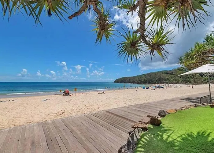 18Ob Absolute Beachfront - Noosa Main Beach
