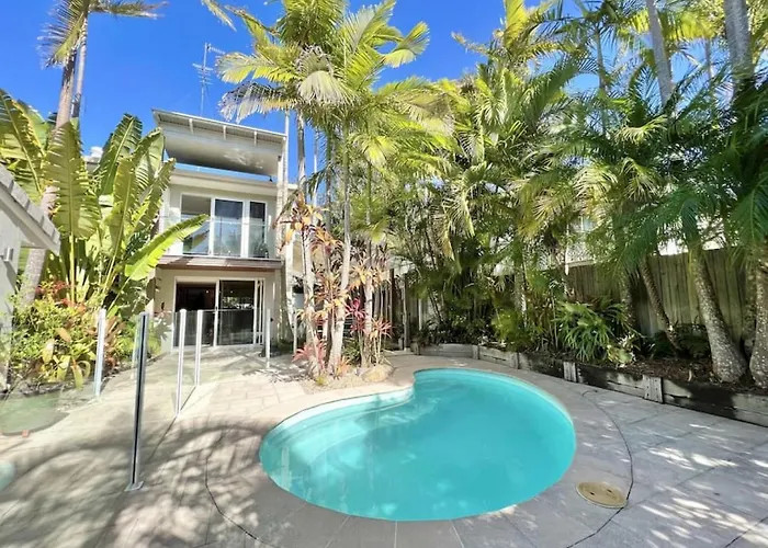 Sunshine Beach Oasis Private Pool Pet Friendly Solway