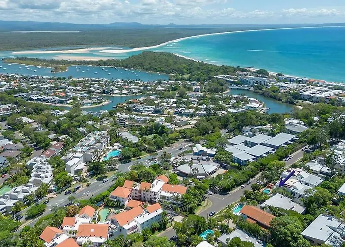 3Bh Stunning Views Heart Of Noosa