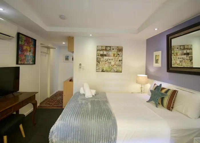 Hideaway Noosa Men Only Beach Resort