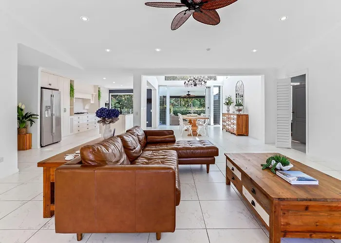 34 Sleepy Hollow Dr