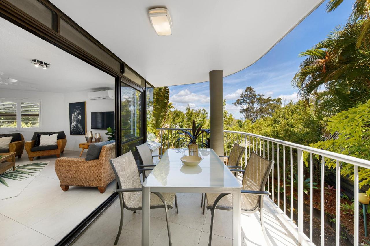 Stylish Beach Serenity, Naousa 5 Holiday home *