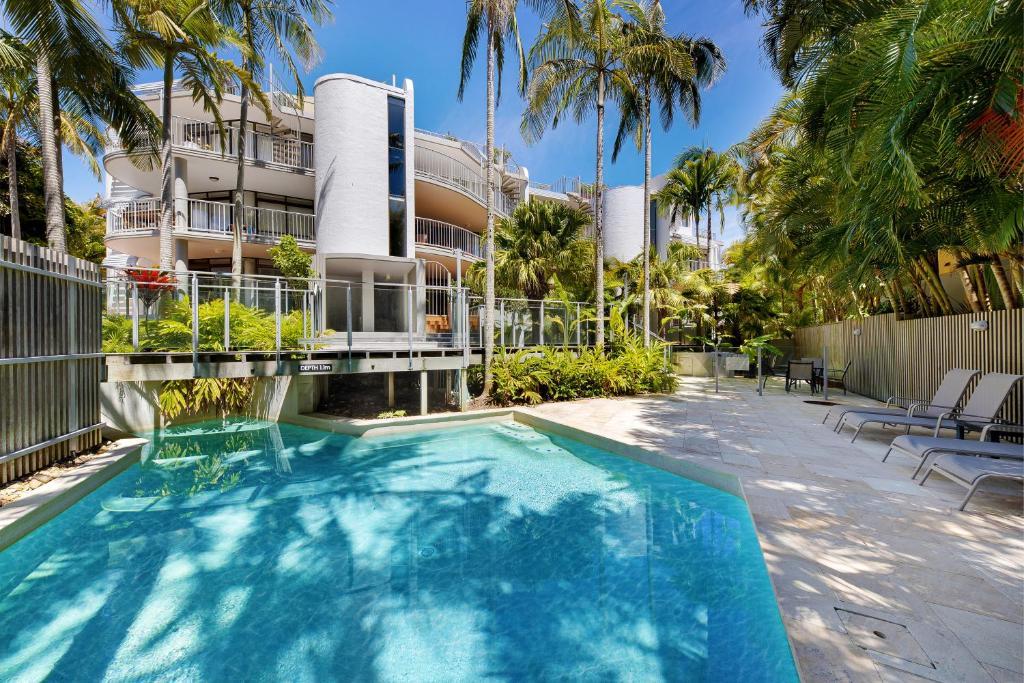 Stylish Beach Serenity, Naousa 5