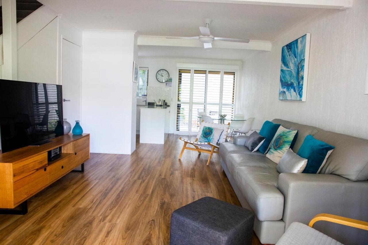 Apartamento 2 Bedroom Renovated Townhouse, Walk To Noosa River Noosaville