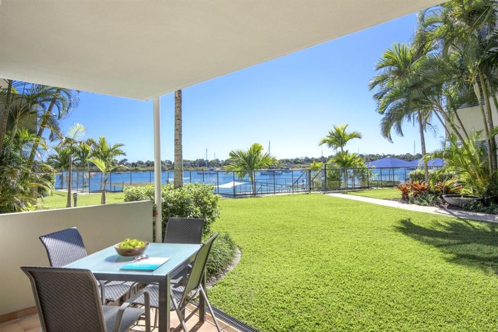 Shores Aparthotel