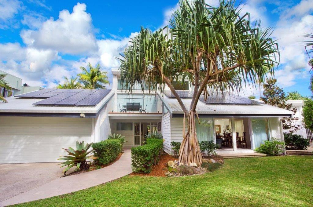Secluded Oasis On The Water,