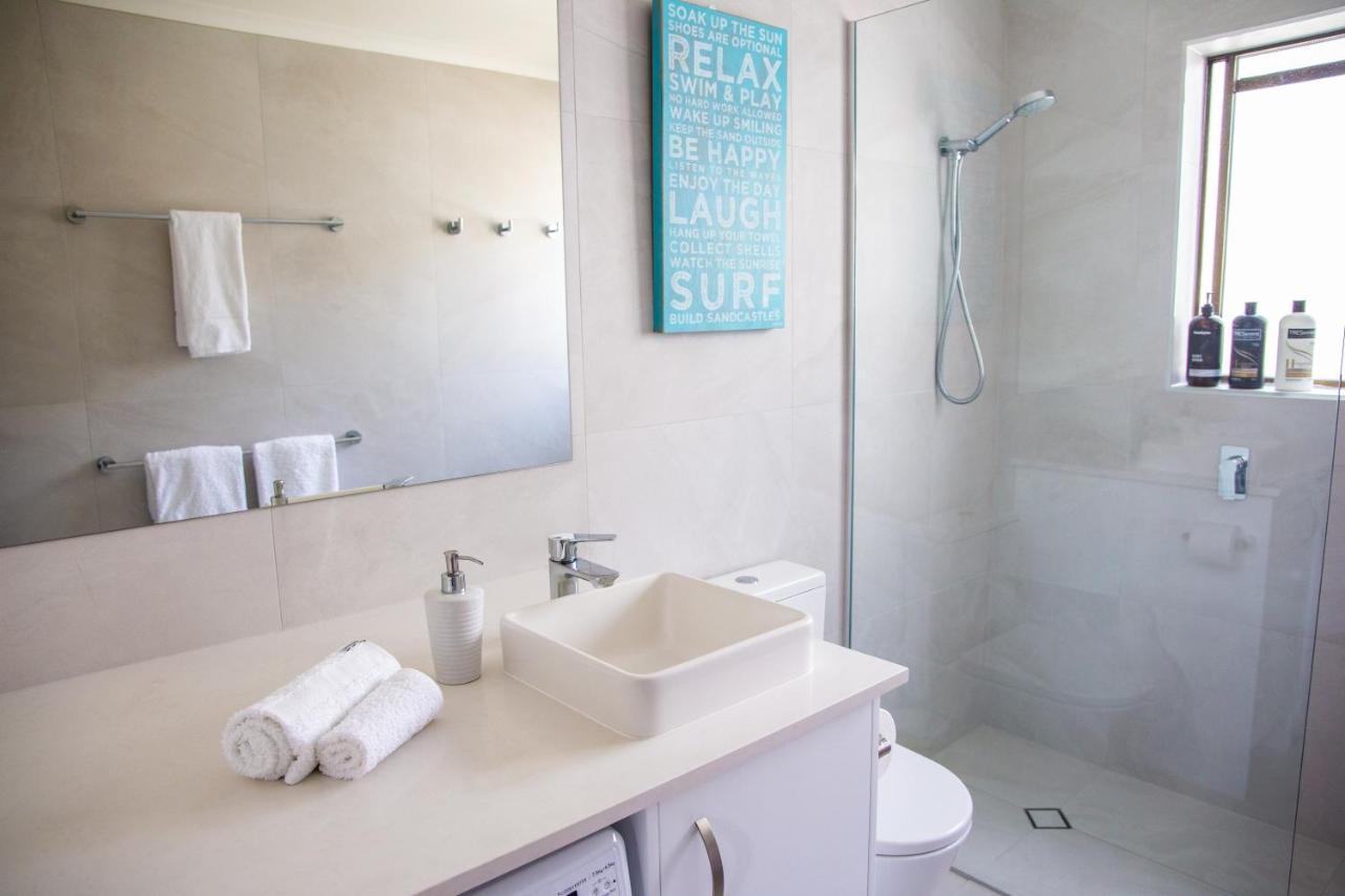 Apartamento 2 Bedroom Renovated Townhouse, Walk To Noosa River *