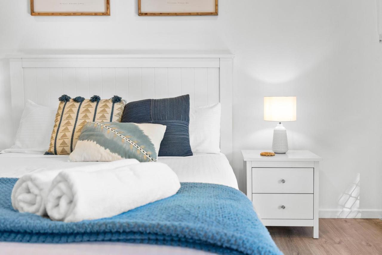 Apartment Retreat