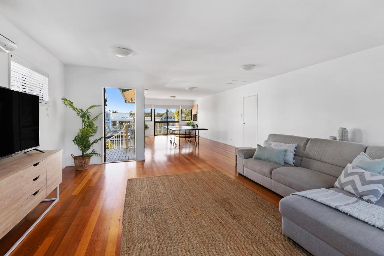 Holiday home Riverfront Splendour, Ideal For Families *