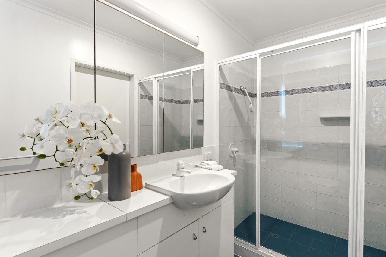 Holiday home Riverfront Splendour, Ideal For Families Noosa Heads