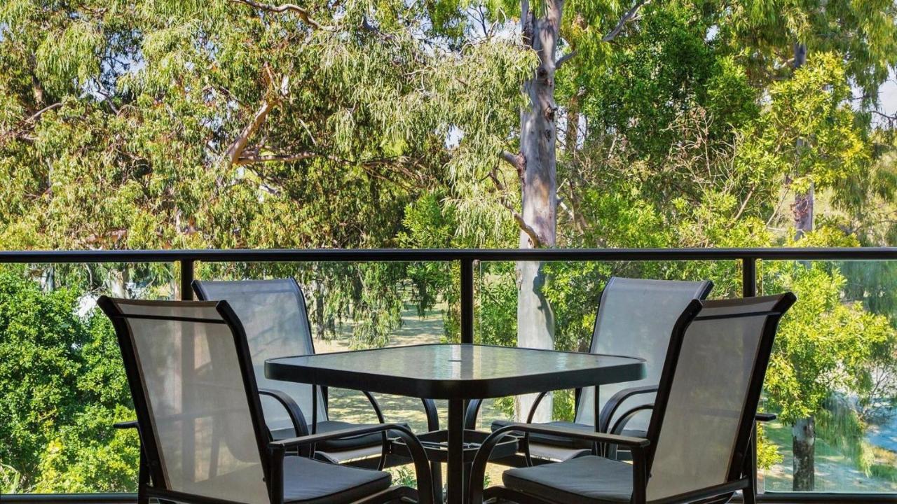 18 1quamby Place * Noosa Heads
