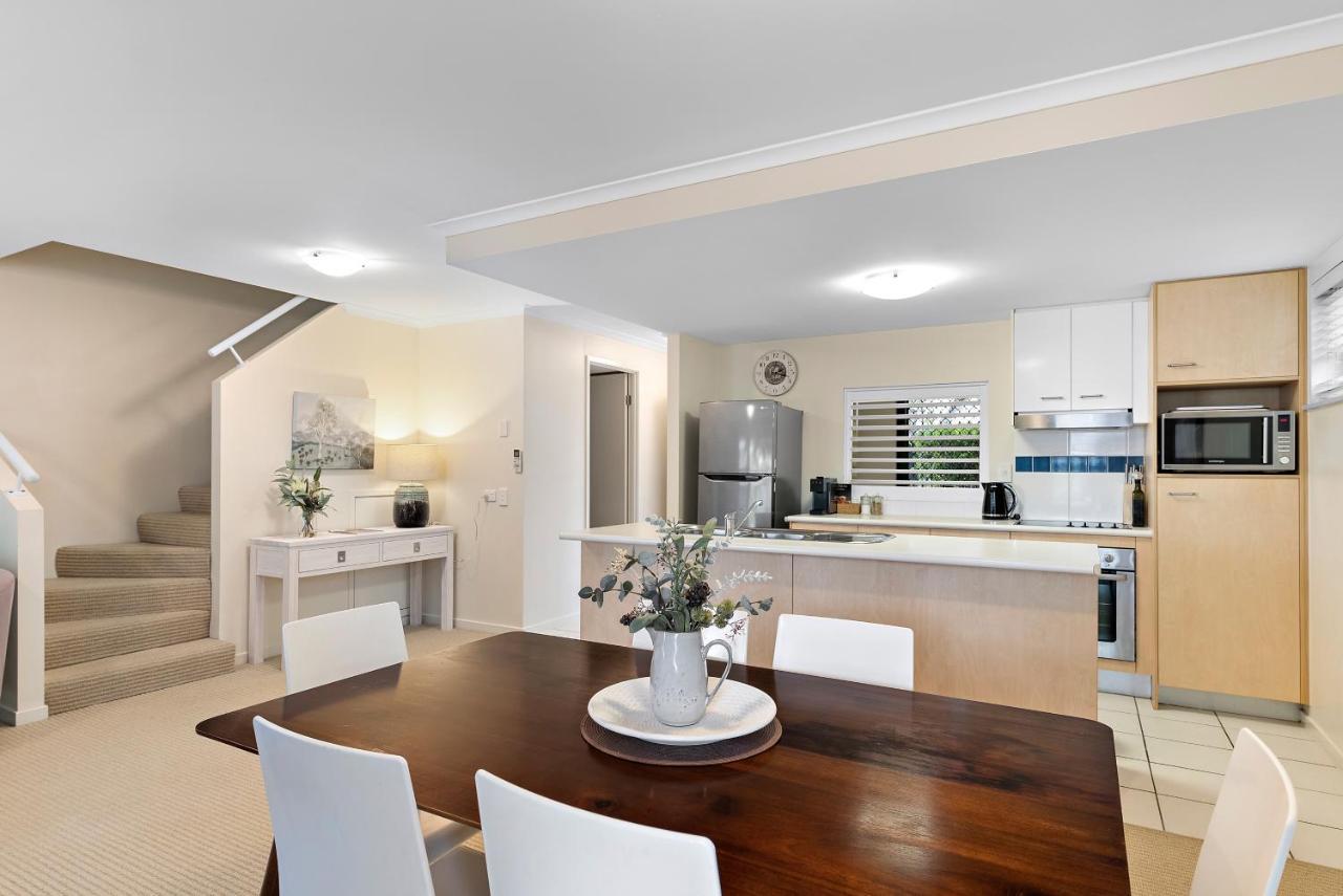 Relax And Unwind In 2 Bedroom Townhouse *