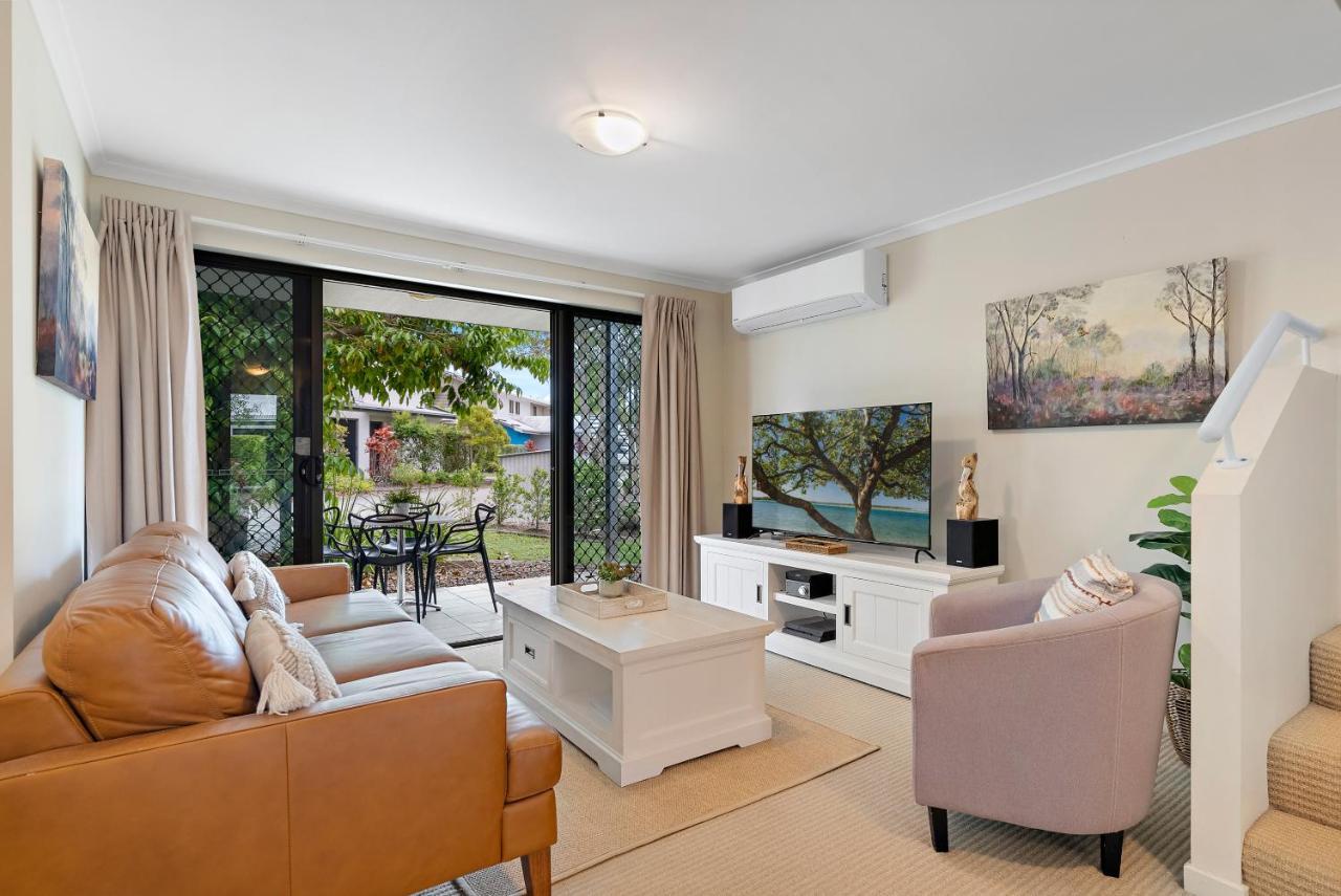 Relax And Unwind In 2 Bedroom Townhouse *