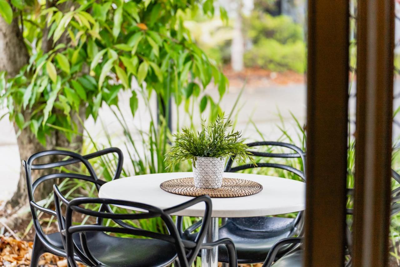 Relax And Unwind In 2 Bedroom Townhouse *