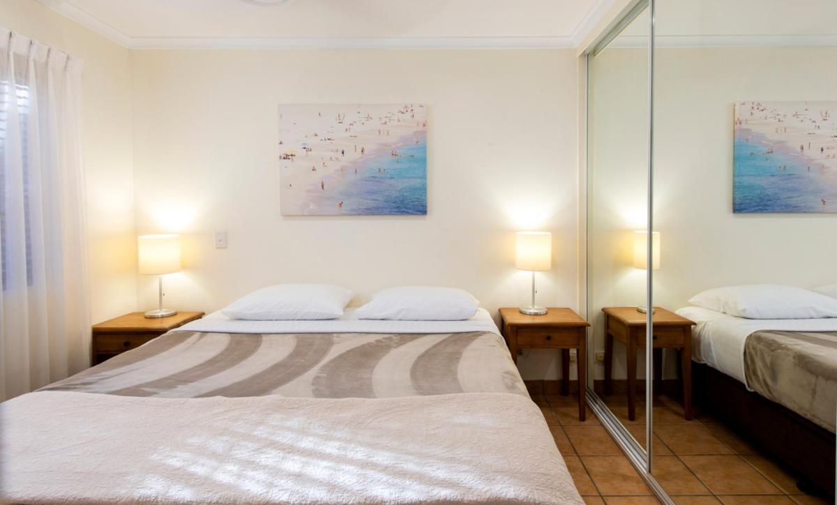 Cayman Quays 3*