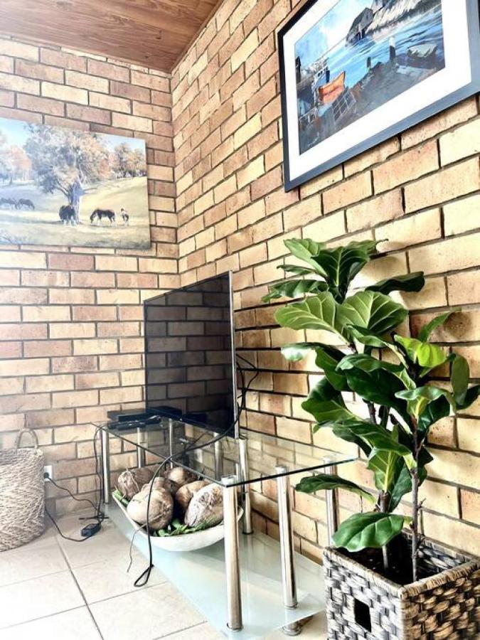 Apartment 1 Holiday In Peza Court