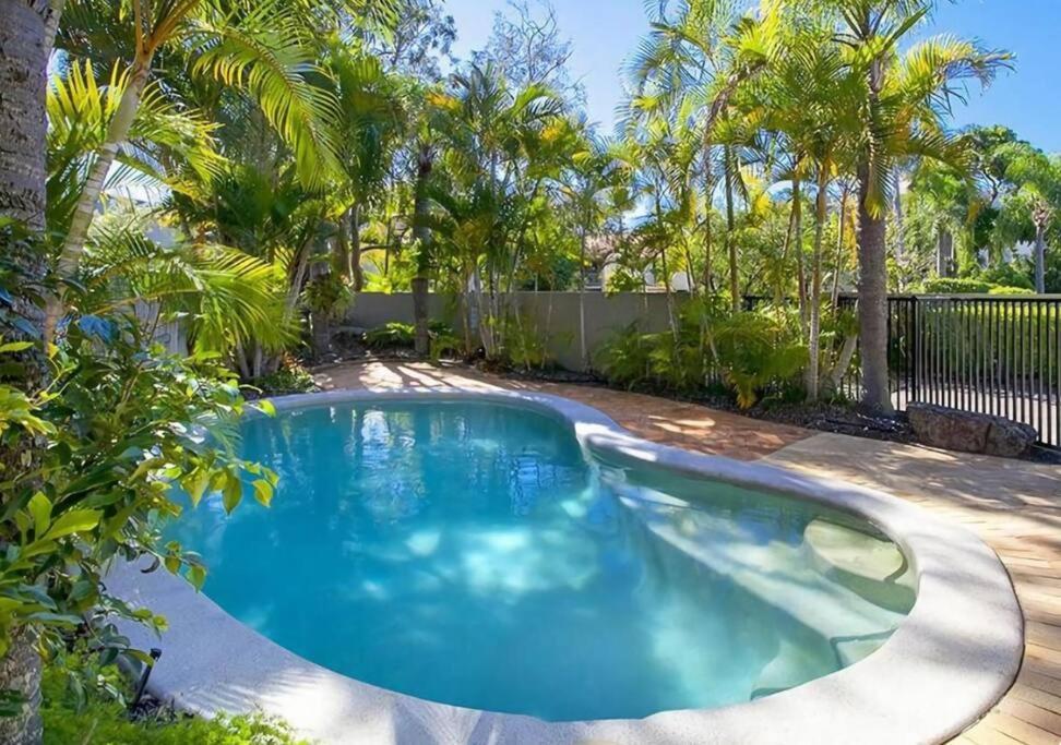 Apartment 1 Holiday In Peza Court